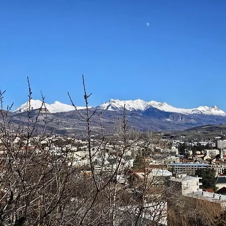 T4 Vue Imprenable Montagnes Et Ville Gap Esterno foto